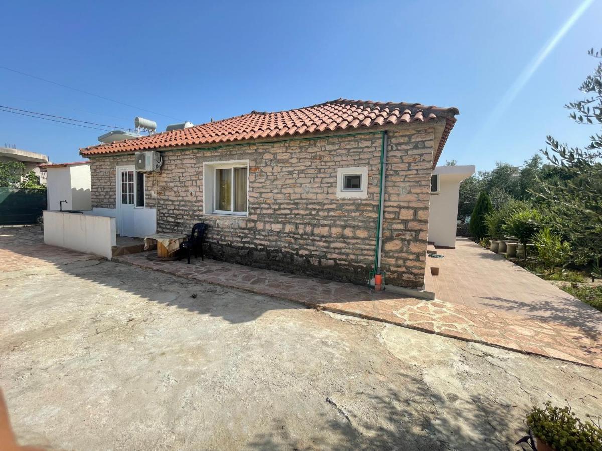 Vila Mulla Ксамил Экстерьер фото