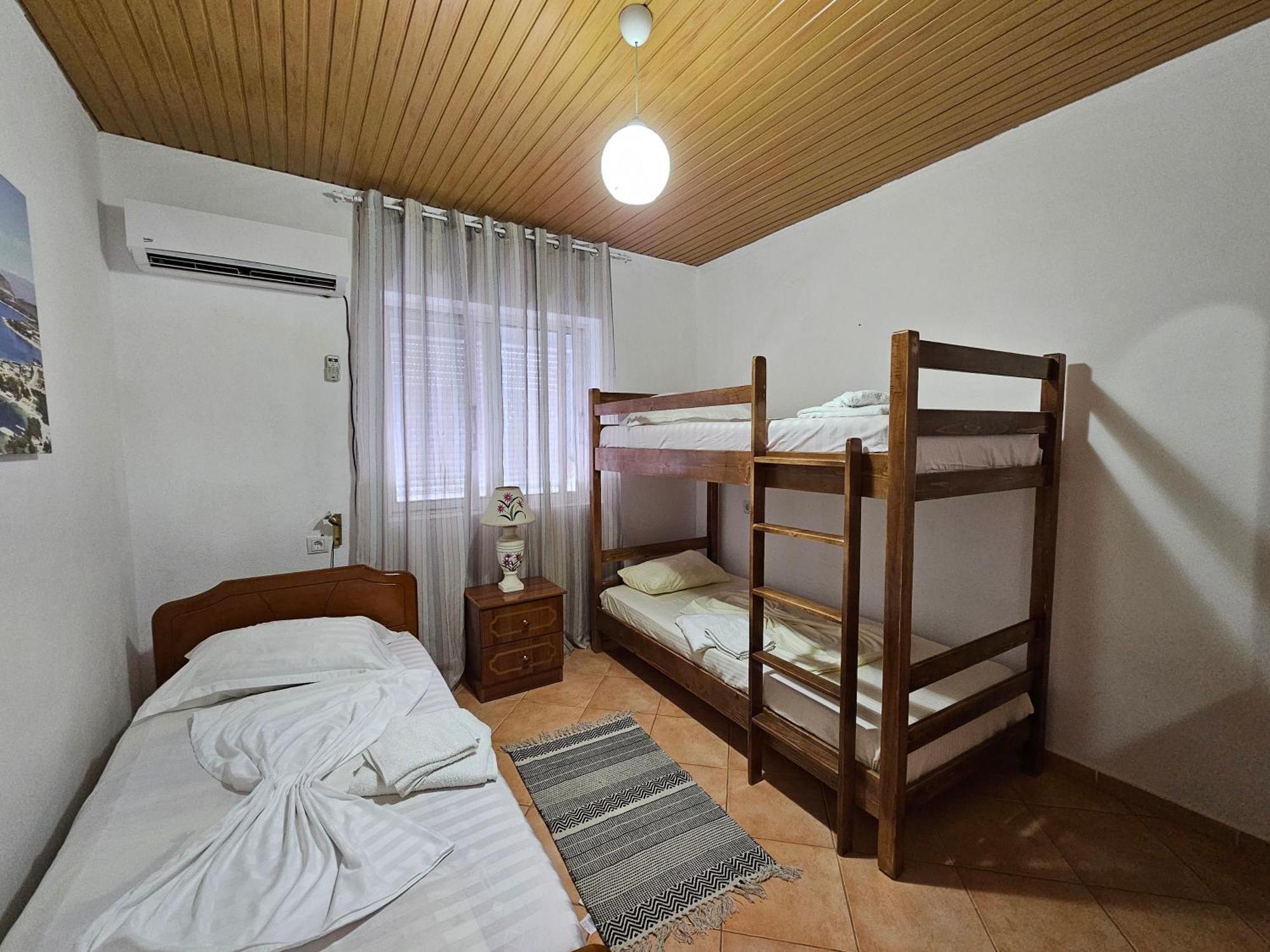 Vila Mulla Ксамил Экстерьер фото